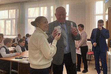 Владимир Егоров провел поэтический урок